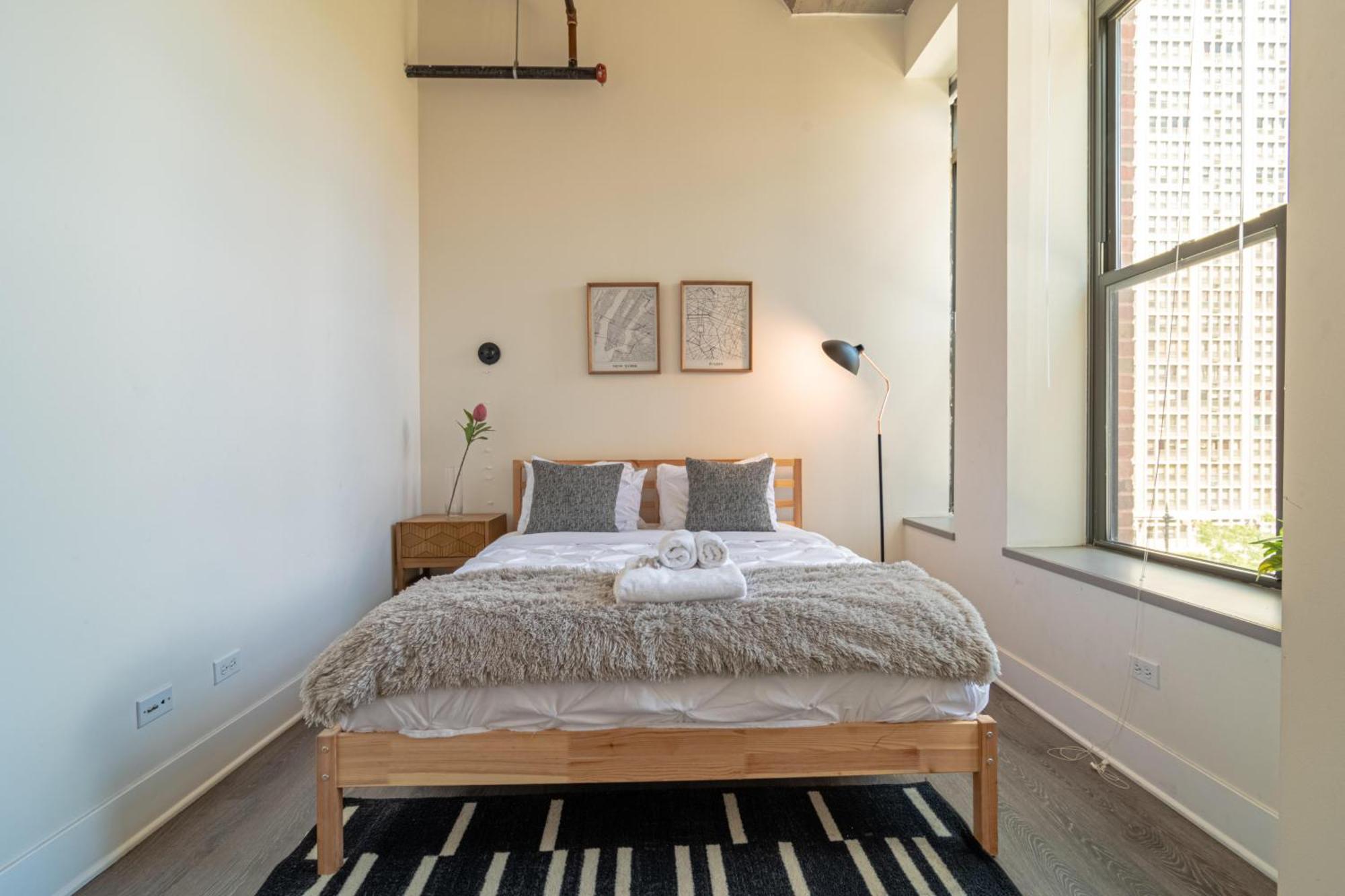 Bright 2Br Luxury Corner Suite With Optional Parking Sleeps 6 Guests Near Mccormick Place And Soldier Field Chicago Exterior foto